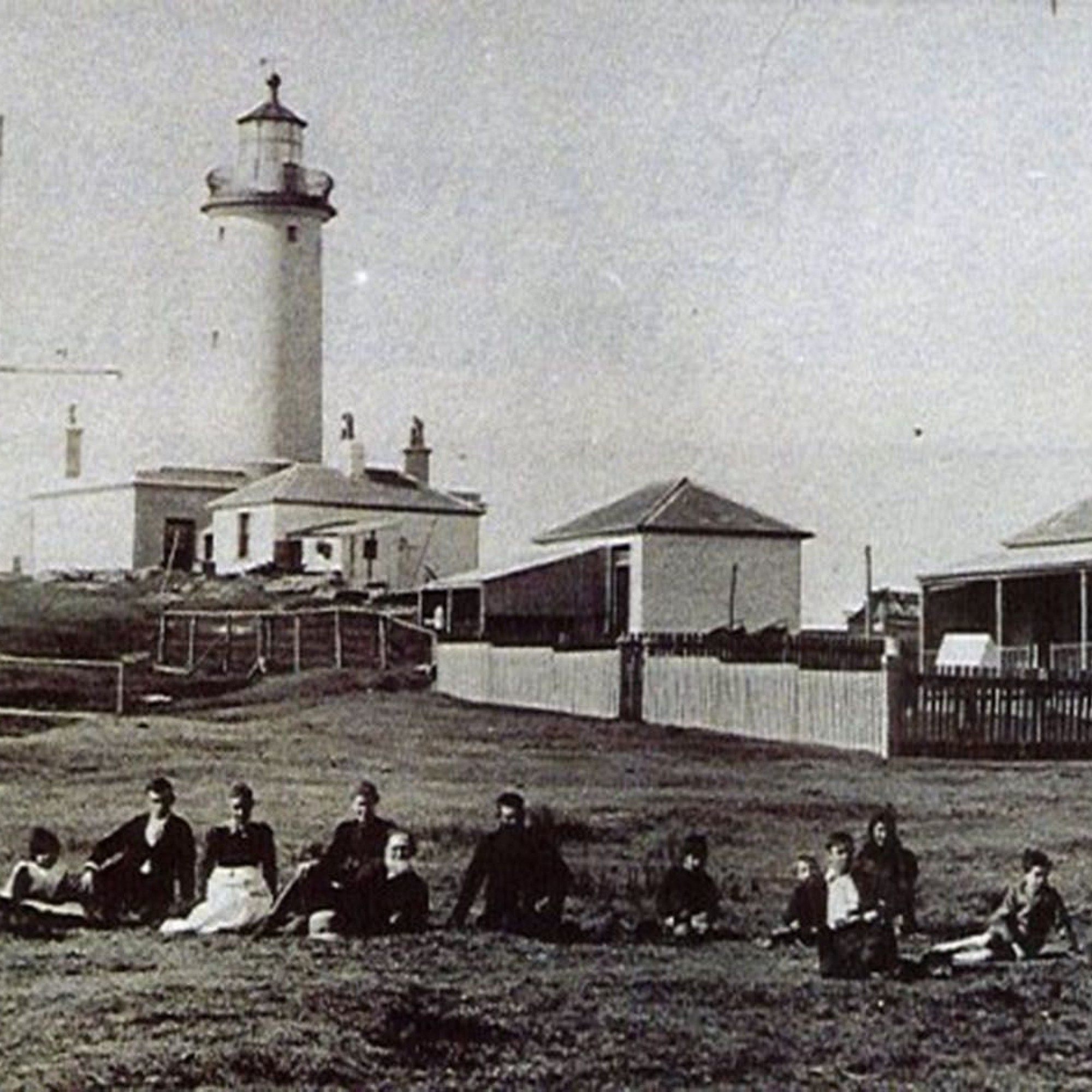 Hier stand das St. George Lighthouse noch in seiner vollen Pracht. Das Foto entstand vermutlich zirka 1877.