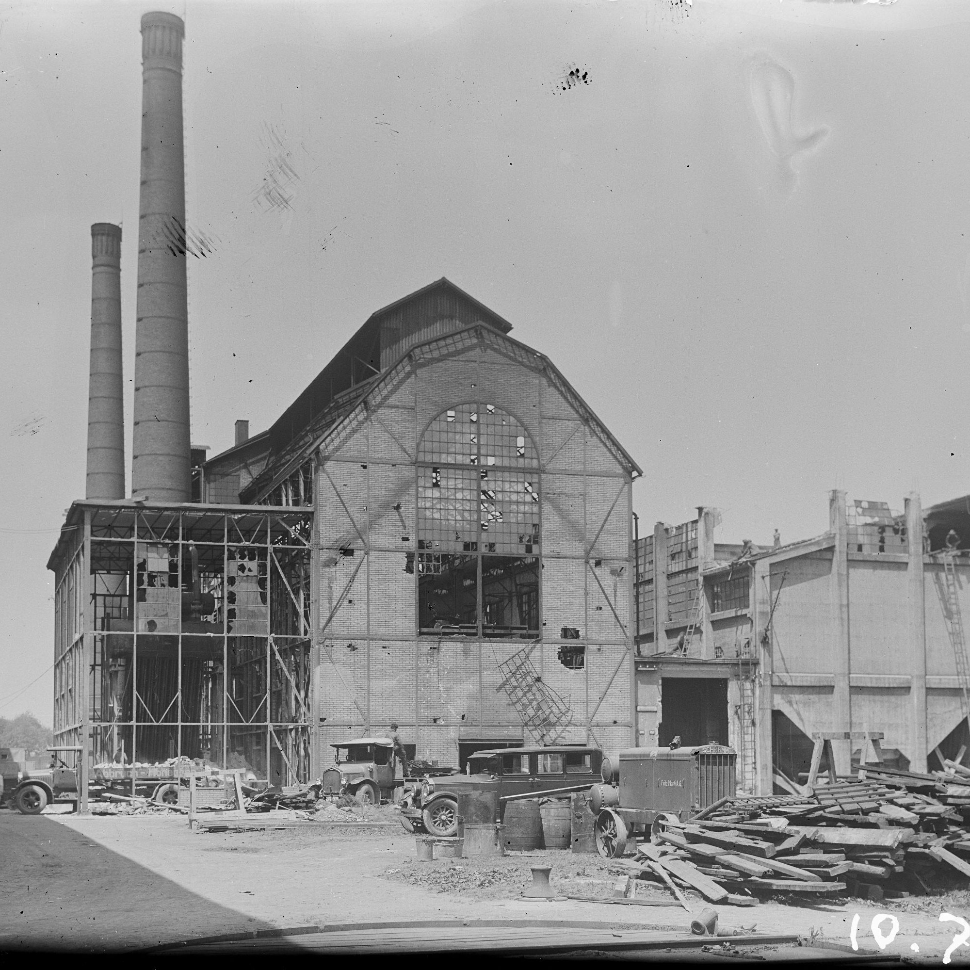 Dieses Bild entstand im Juli 1929, als die Erneuerungsarbeiten und der Abbruch des Ofenhauses erfolgte.