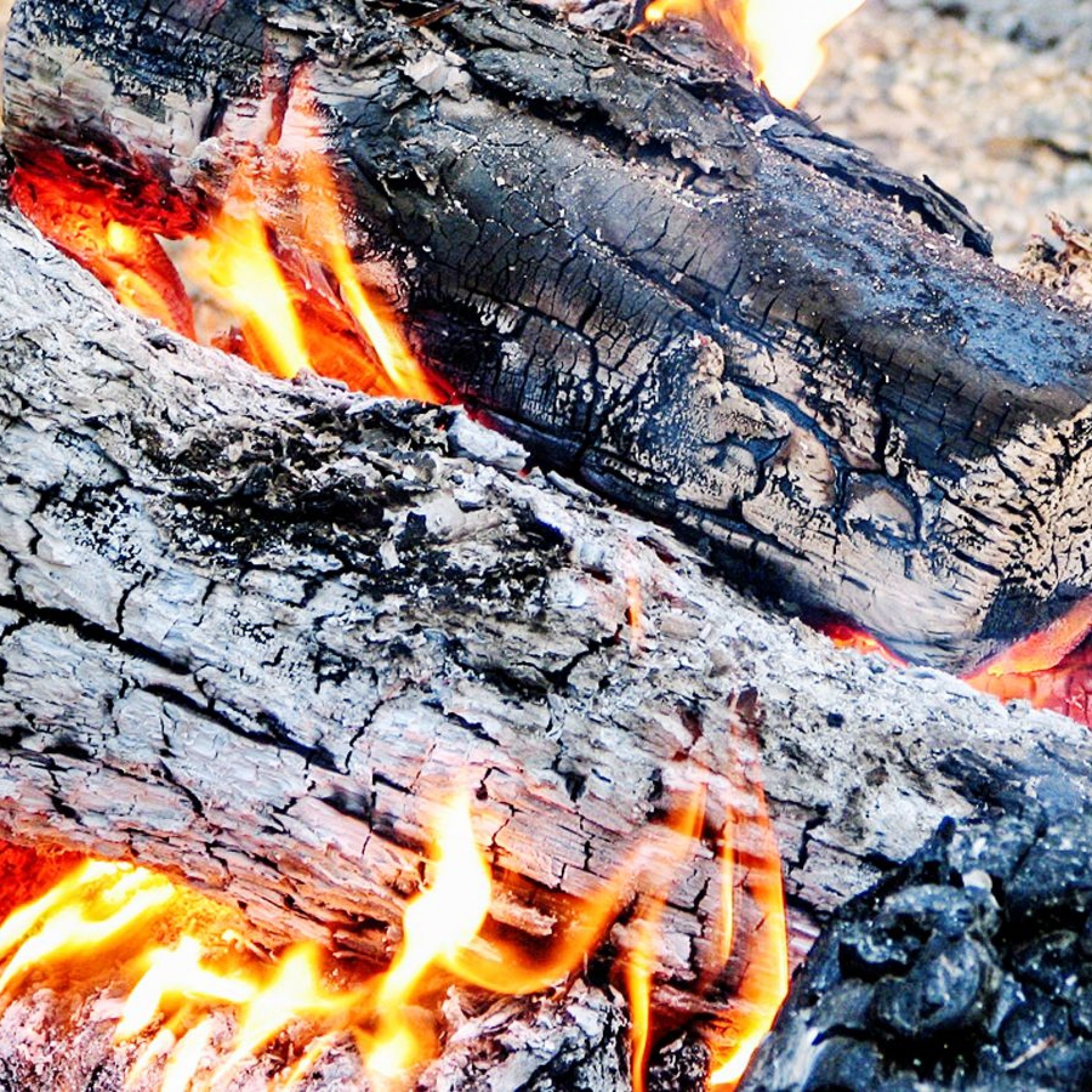 Holzfeuerung (Symbolbild)