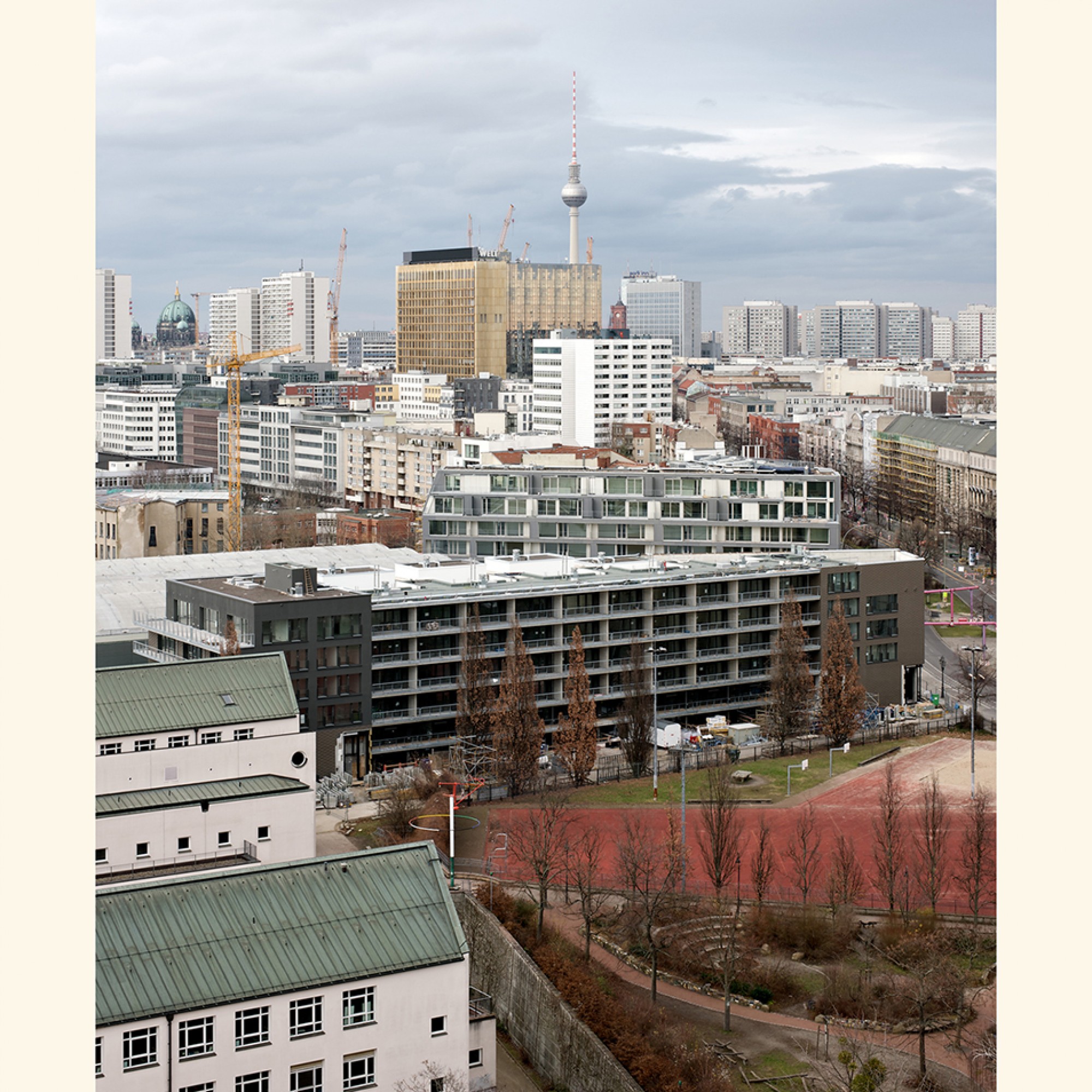 Finalist: Arbeitsgemeinschaft ifau, Heide & von Beckerath / Integratives Bauprojekt am ehemaligen Blumengroßmarkt, Berlin.