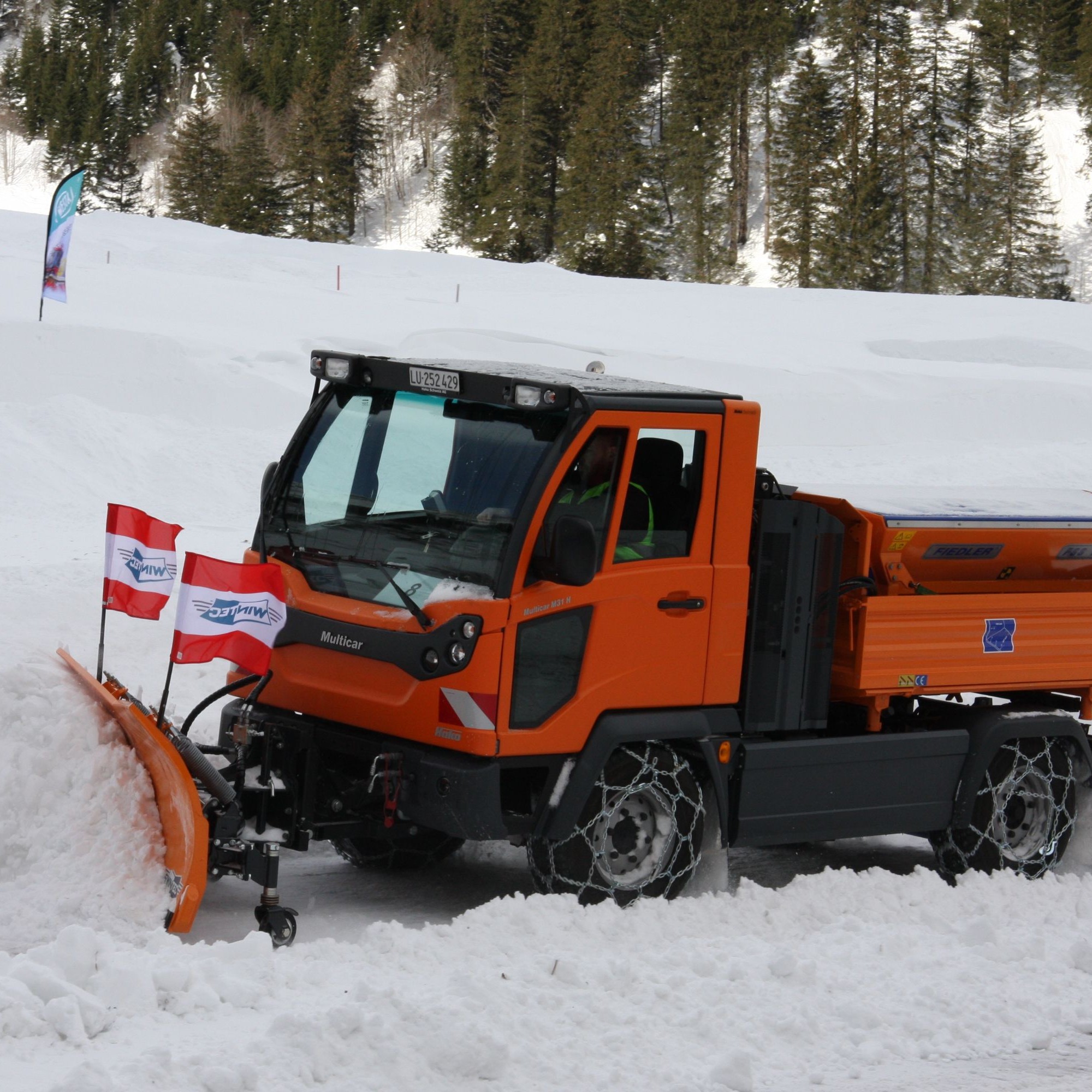 Wintershow in Elm GL: Hako Multicar M31H