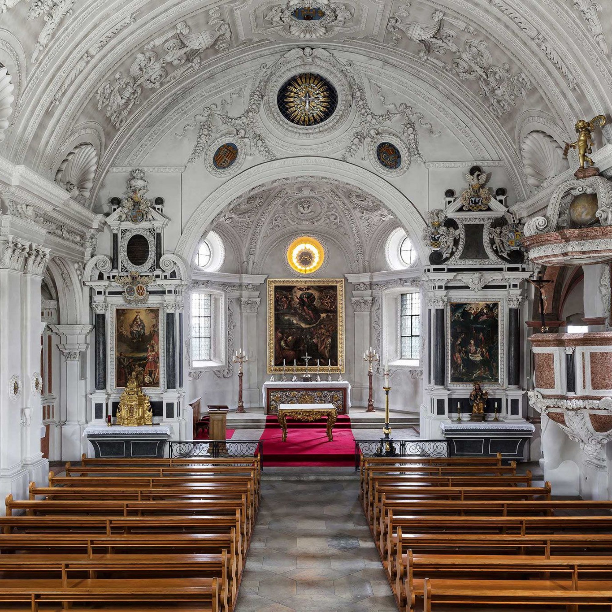 Der Innenraum der denkmalgeschützten Kirche muss saniert werden.