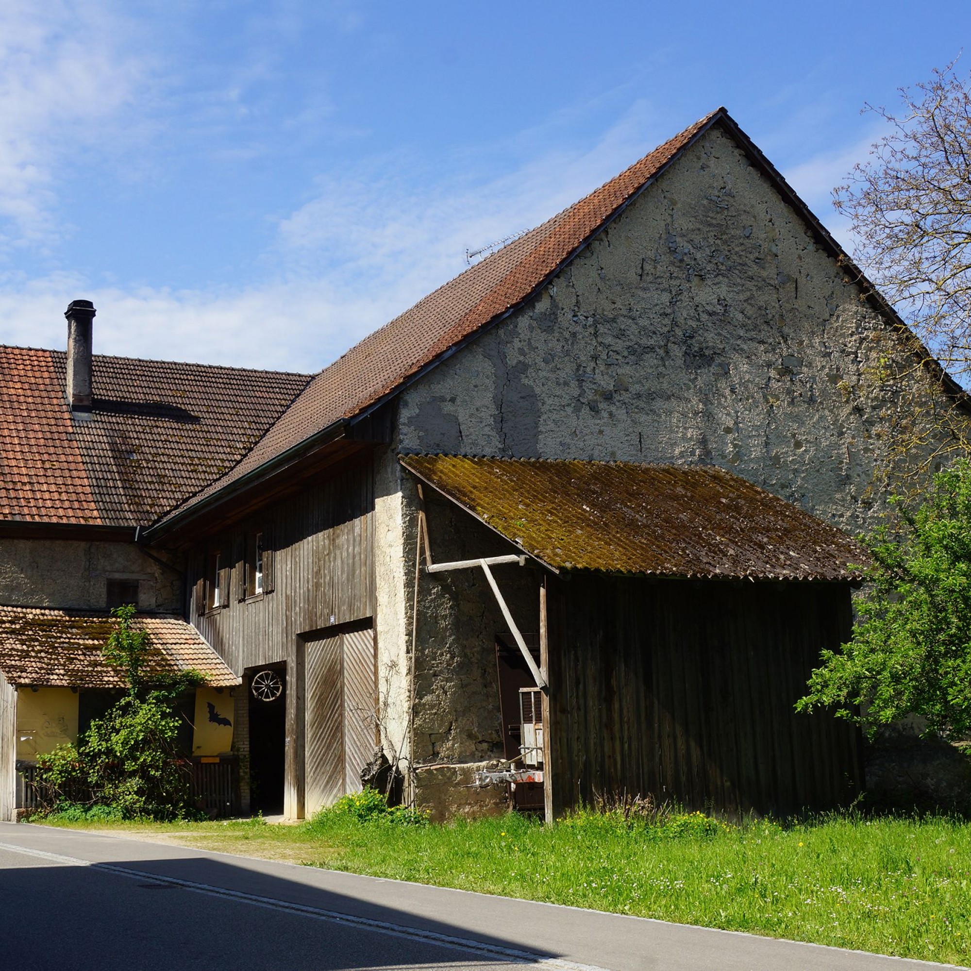 Das Flederhaus in Wegenstetten AG vor der Instandstellung.