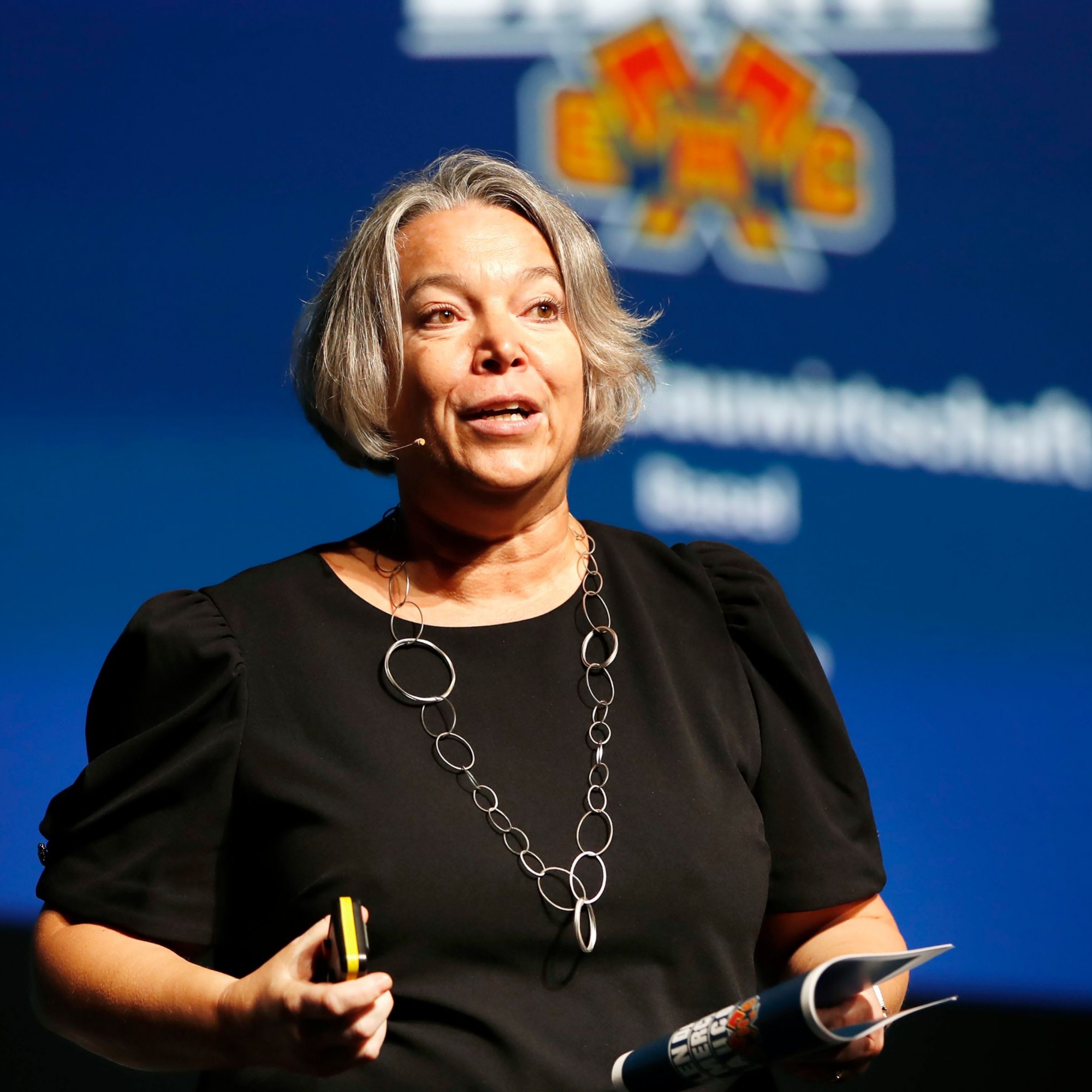 Tag der Bauwirtschaft in Basel: Stéphanie Mérillat, Vizepräsidentin des EHC Biel.