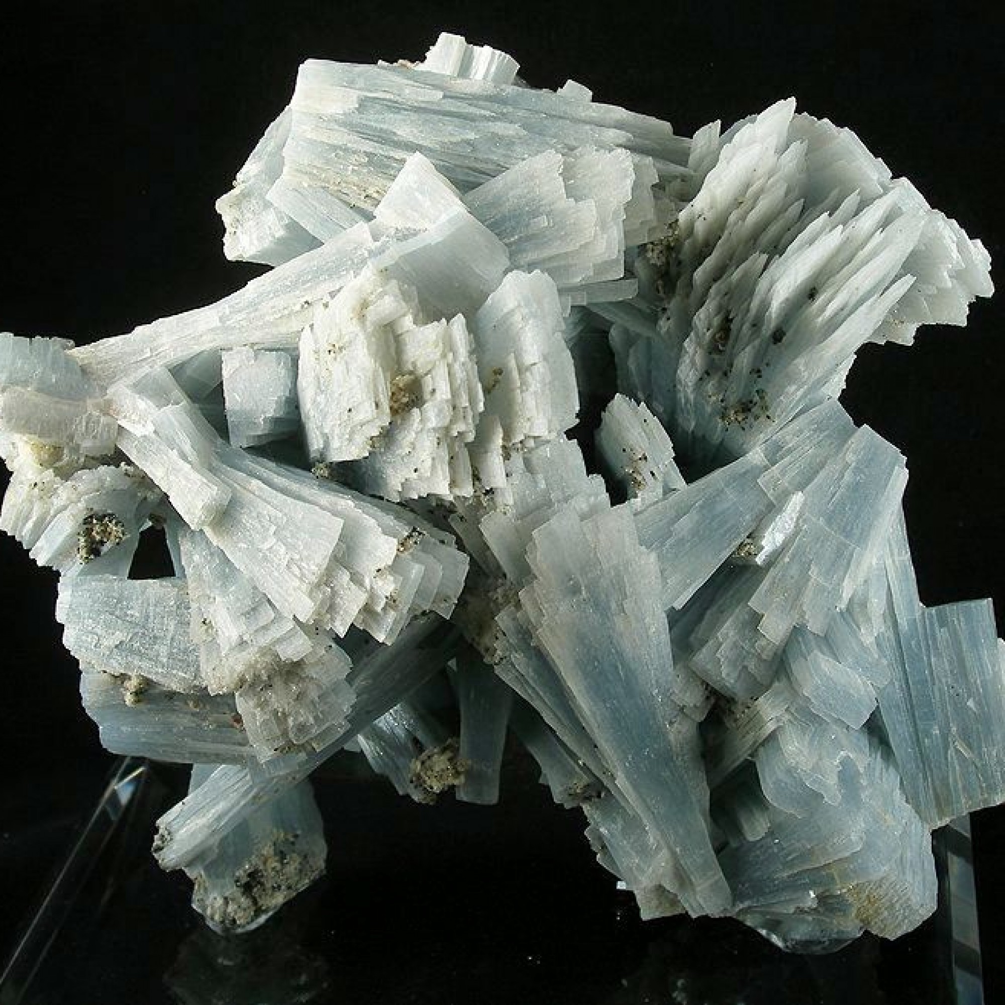 Im Gestein wurde das Mineral Anhydrit gefunden.