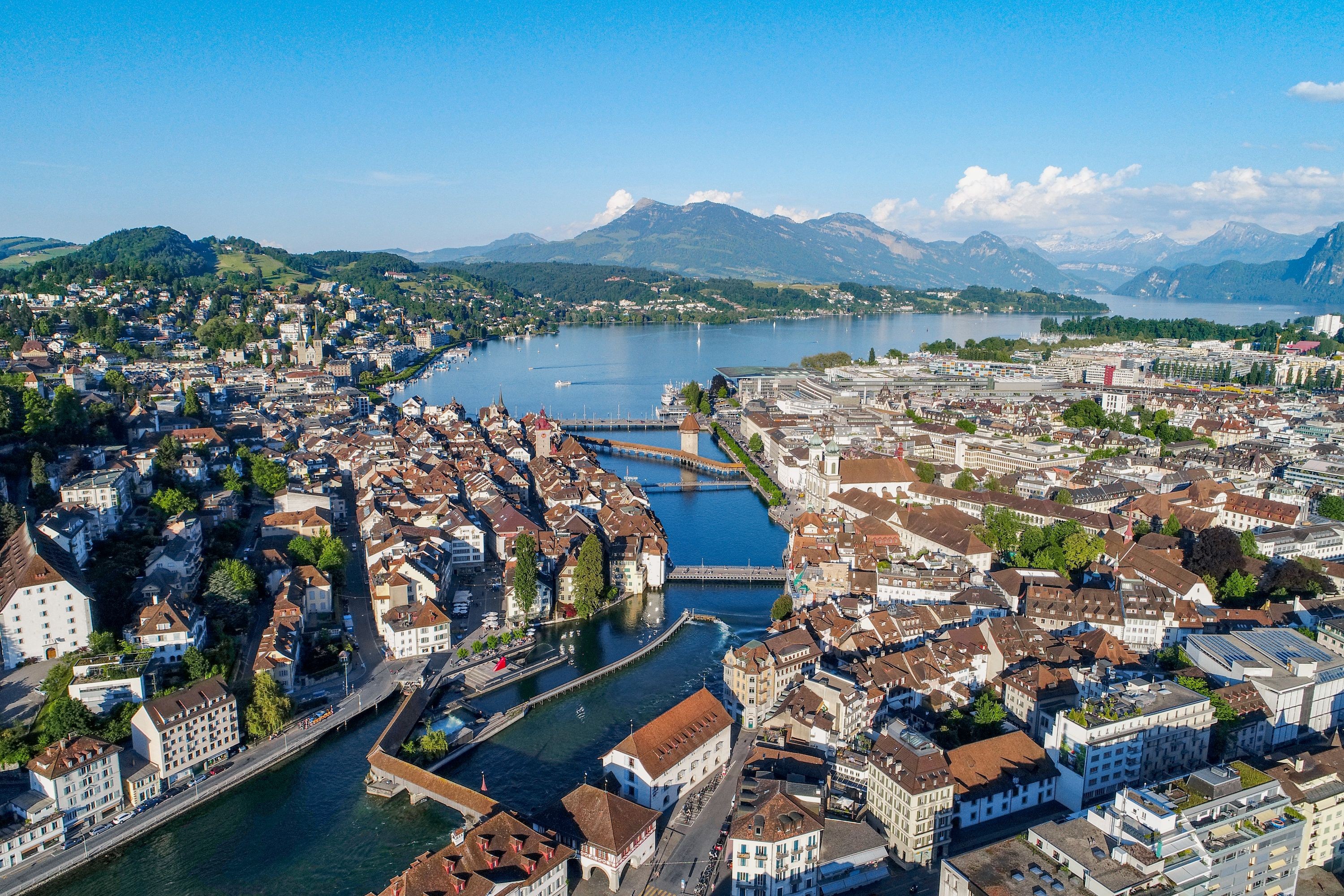 Blick aus der Vogelperspektive auf die Stadt Luzern