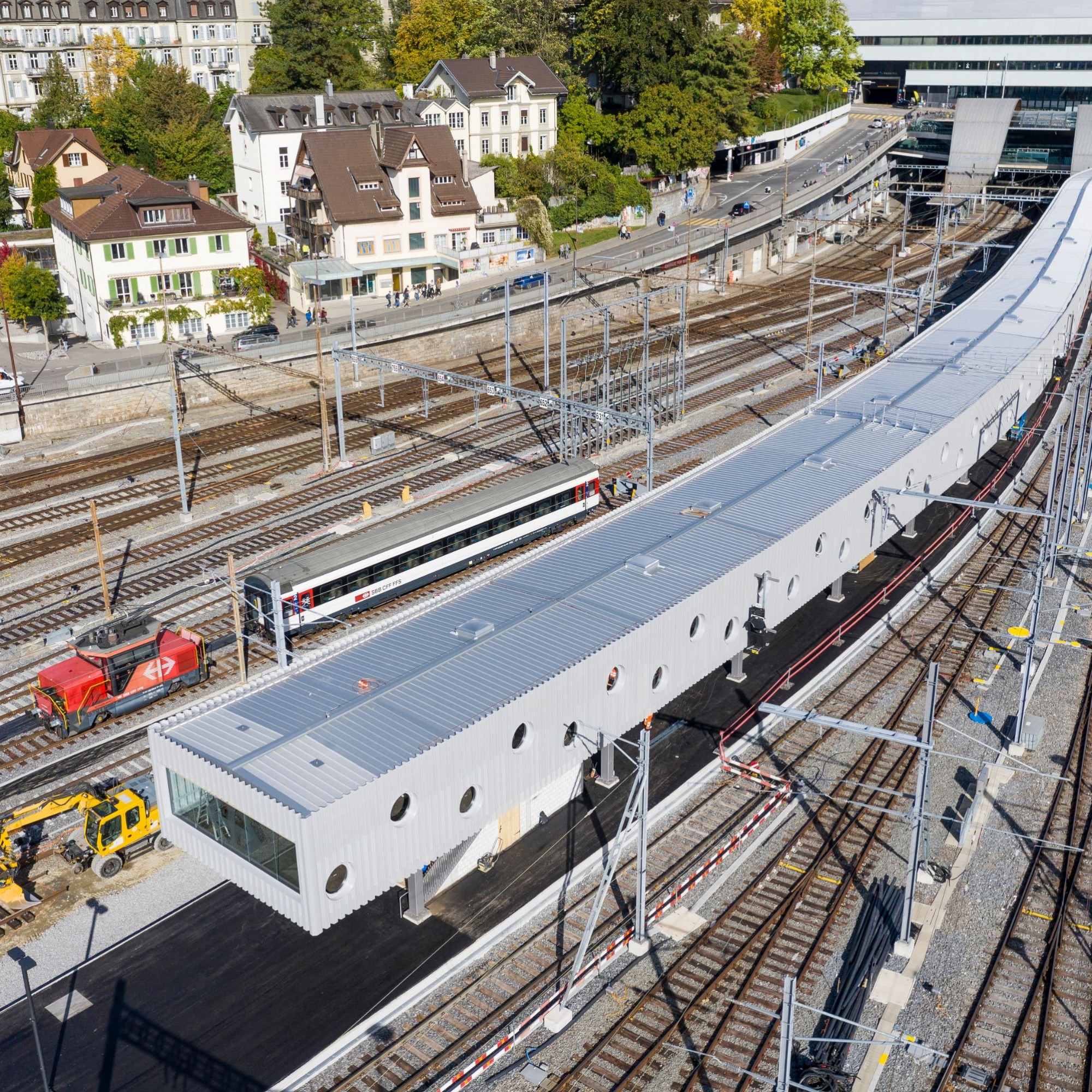 Neue Perronverlängerung am Bahnhof Bern mit der charakteristischen Stahlkonstruktion.