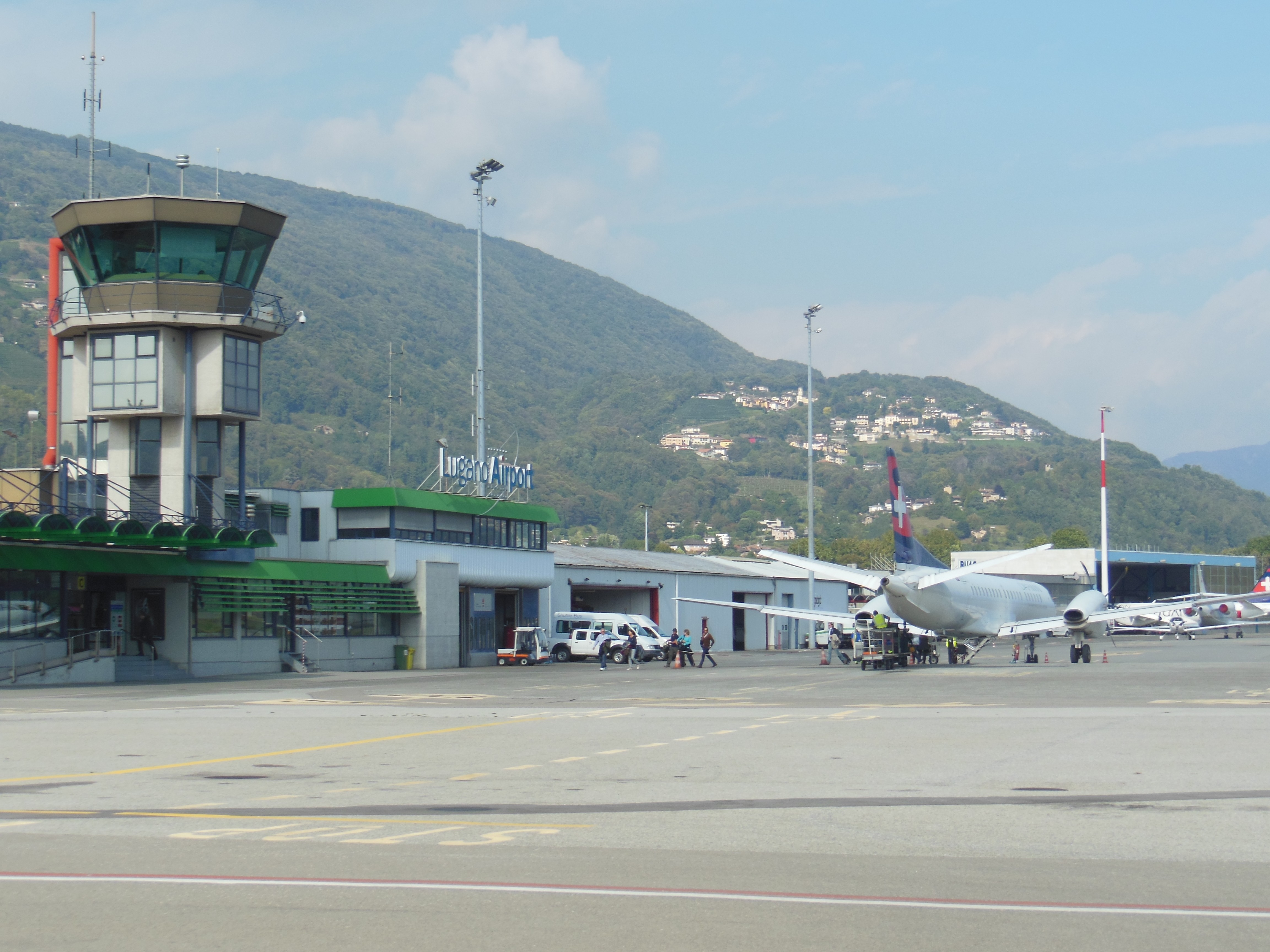 Vorfeld Tower Flughafen Lugano-Agno