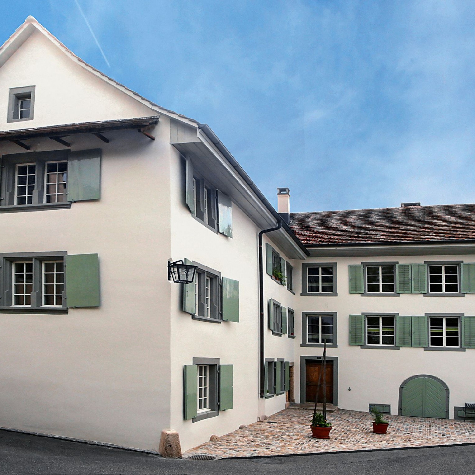 Die alte Mühle in Sissach BL, die aus dem 15.Jahrhundert stammt, wurde mit einem AerogelHochleistungsdämmputz energetisch saniert – ohne deren Charakter zu verändern.