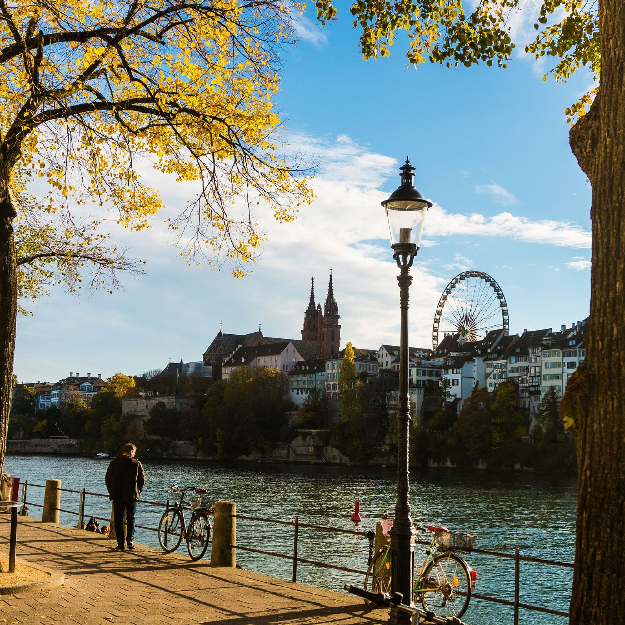 Rhein bei Basel.