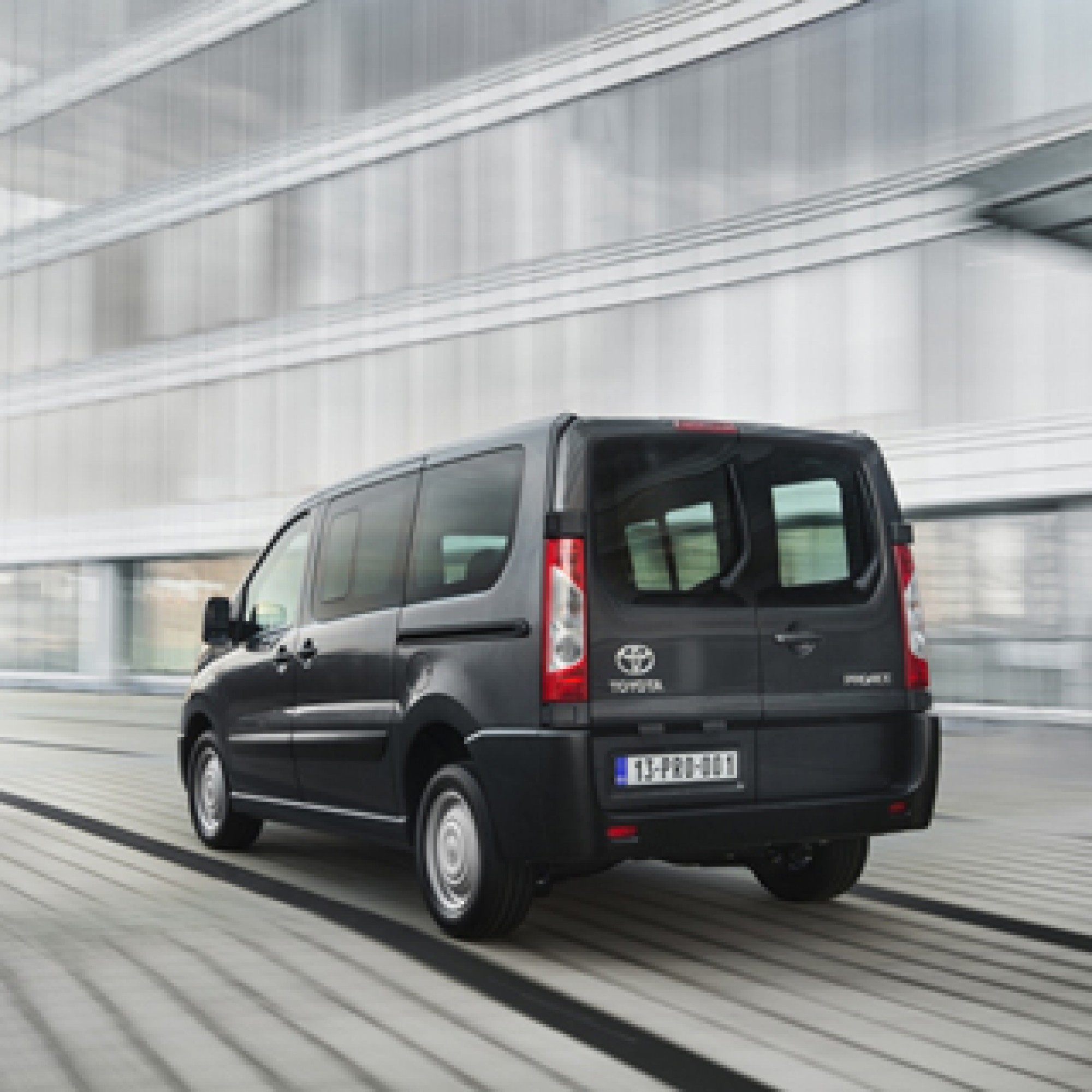 Der neue Toyota Proace ersetzt den Hiace | Baublatt