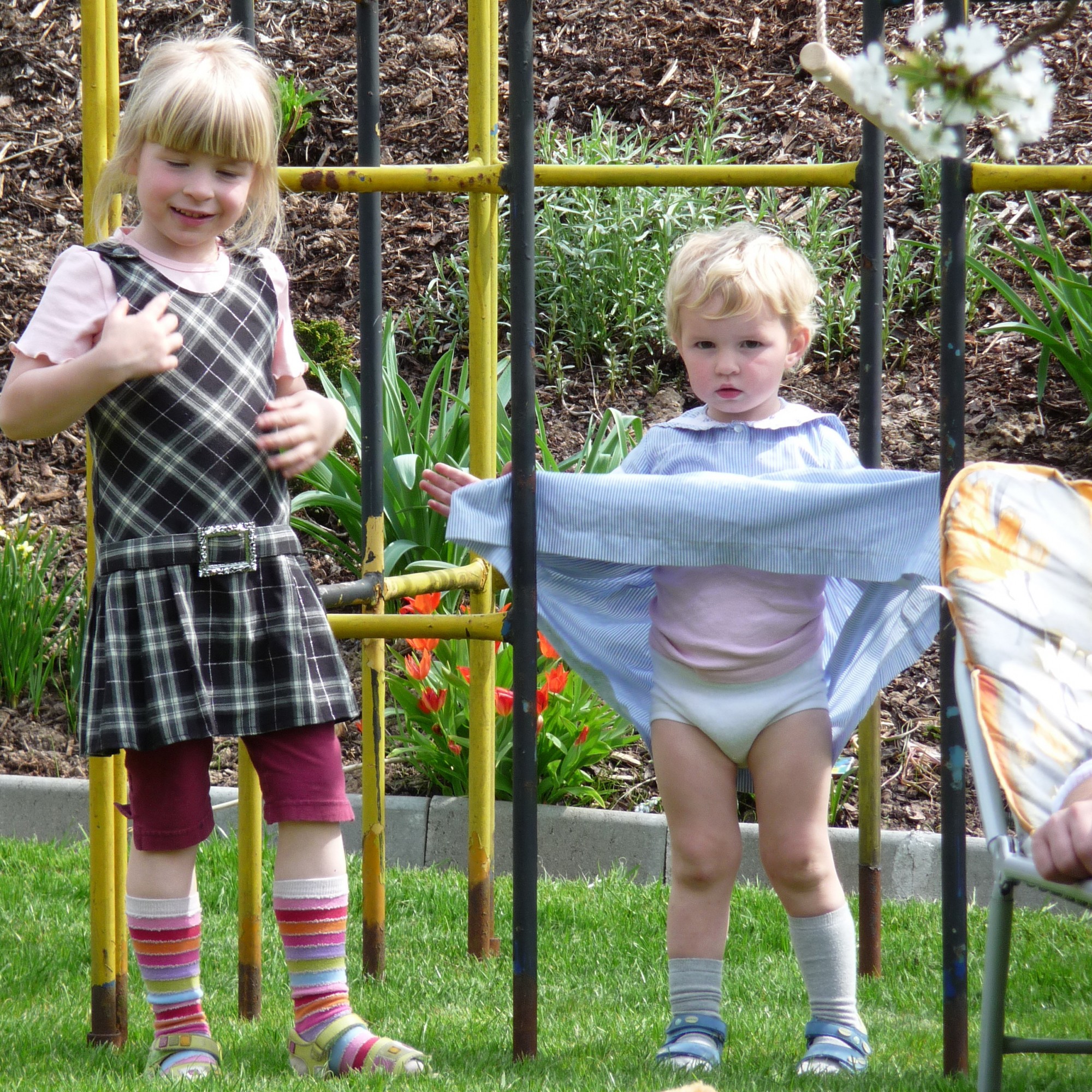 Kinder auf dem Spielplatz