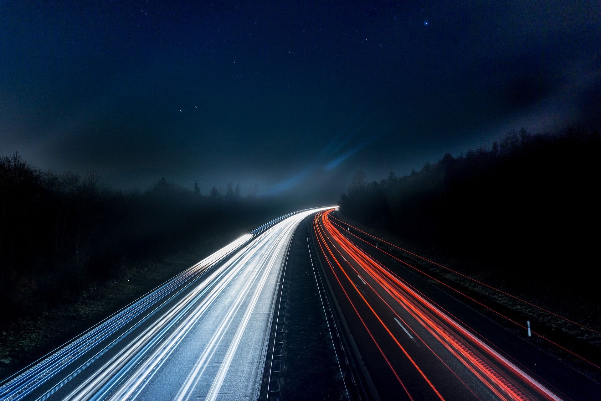 Lichter auf Autobahn