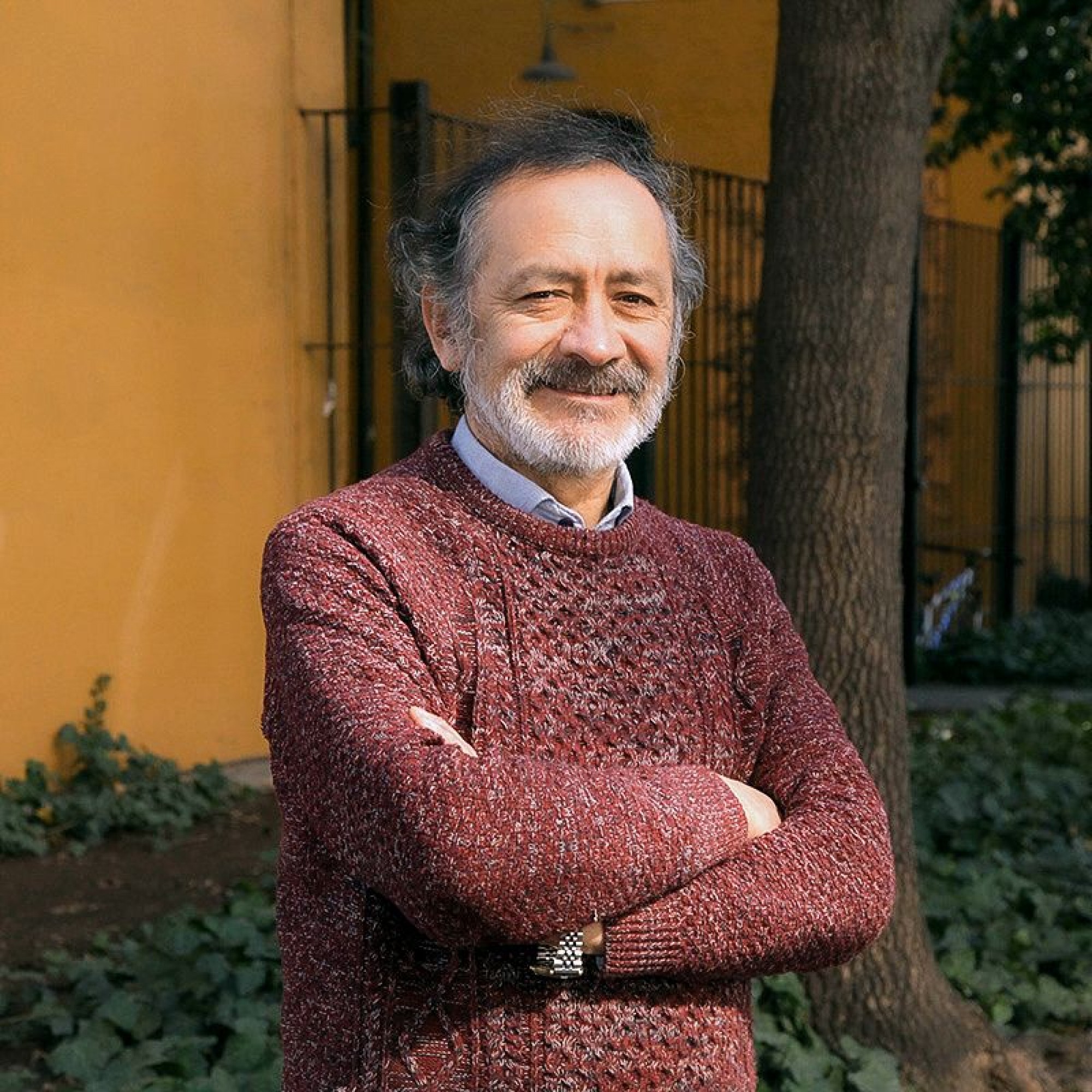 Ricardo Tapia, Experte für sozialen Wohnungsbau