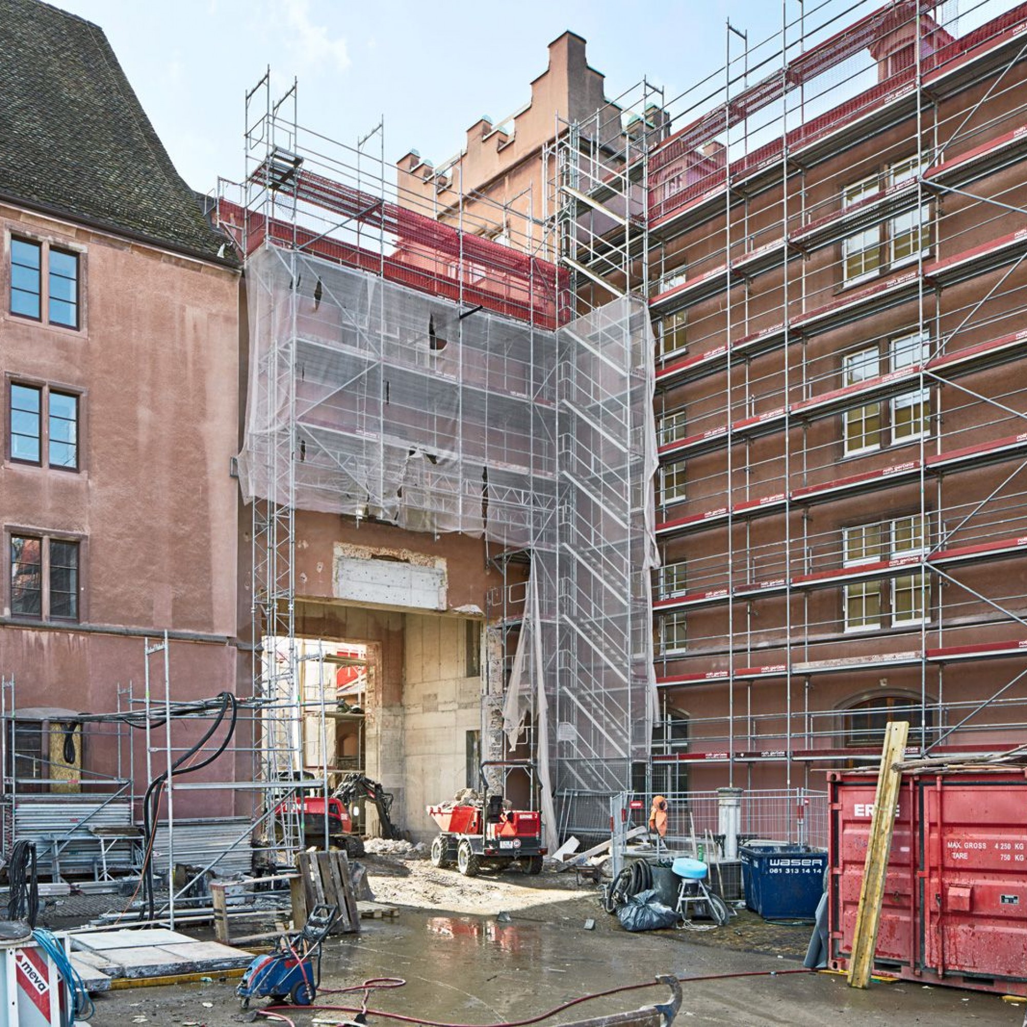 Bauarbeiten am Kasernen-Hauptbau in Basel-Stadt.