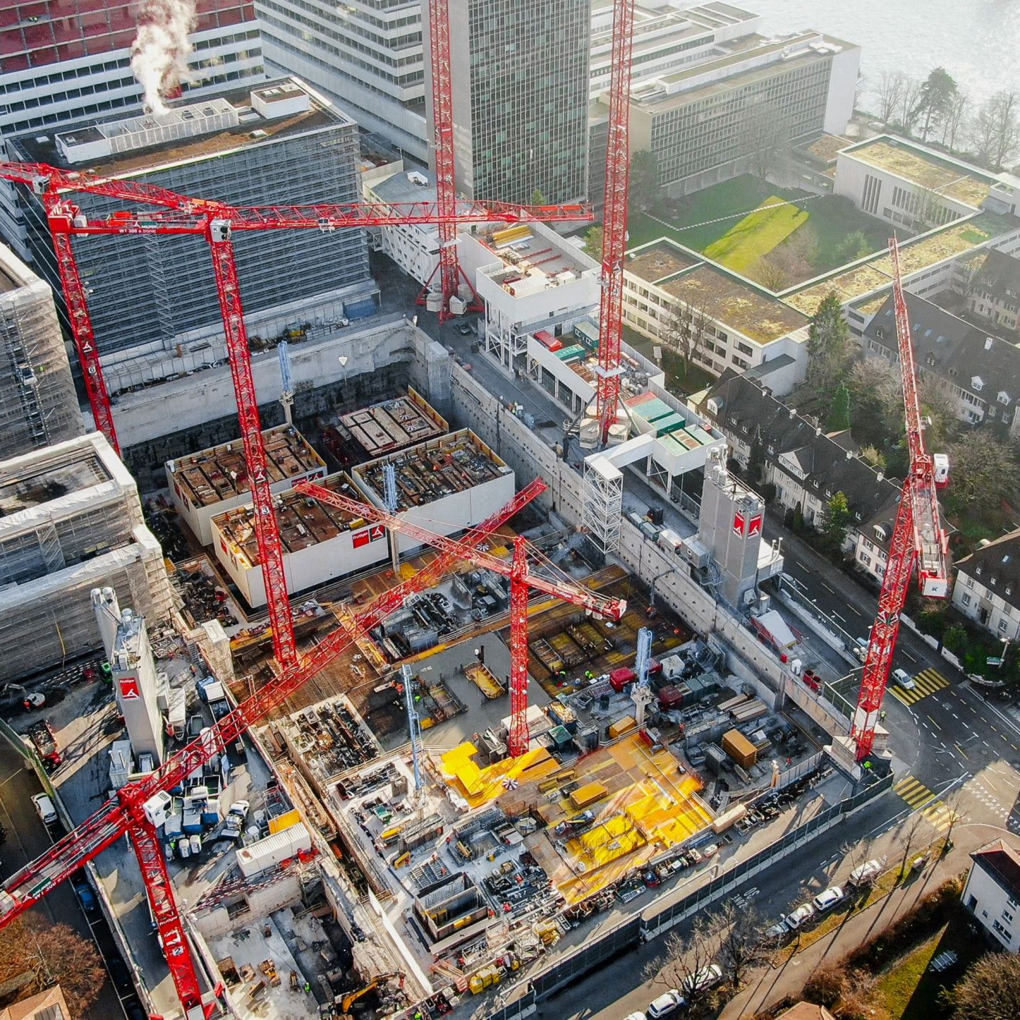 Baugrube des neuen Roche-Forschungszentrums «pRED Innovation Center» in Basel