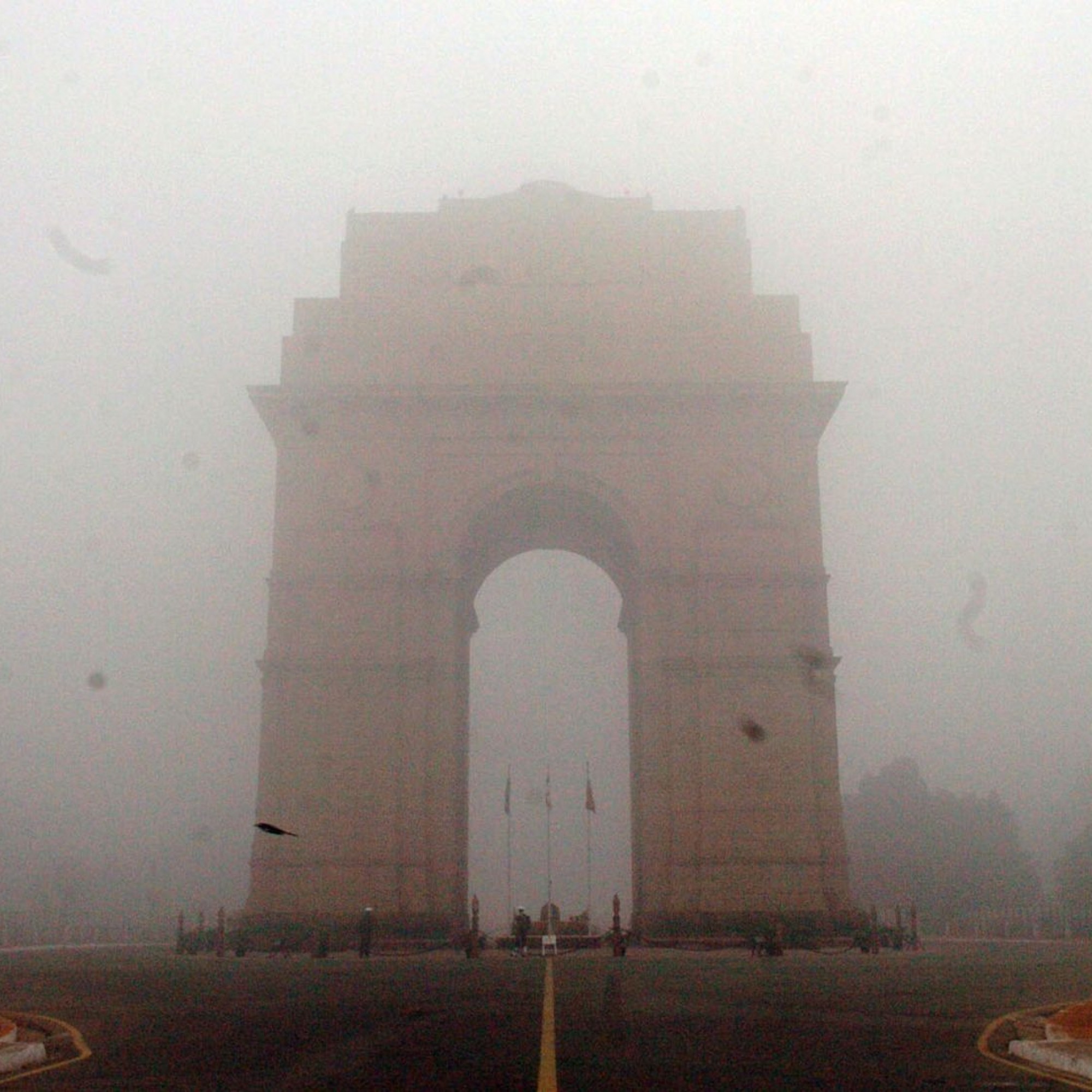 Gate of India (Dehli) im Smog.