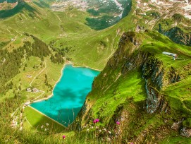 Bannalpsee und die Alp Oberfeld