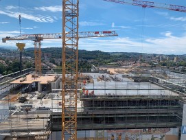 Hauptgebäude auf dem Areal des Inselspitals in Bern