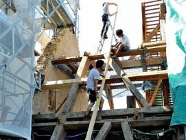 Aussenrenovation der Kirche Sankt Stephan in Therwil.