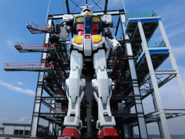 Lebensechter Gundam-Roboter in Yokohama