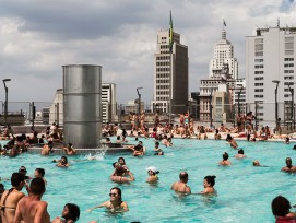 Das Dach des umgenutzten Warenhauses São Paulo.