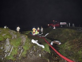 Ausgelaufener Diesel auf San-Bernardino-Pass