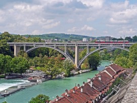 Kirchenfeldbrücke in der Stadt Bern