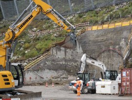 Spatenstich zum Bau der zweiten Gotthard-Röhre Tunnelportal