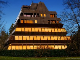 Ferrohaus Pyramide am See in Zürich