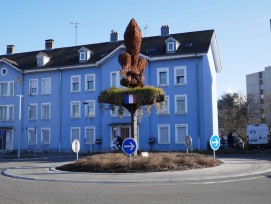 Kreisverkehr fleur de lys