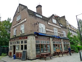 Pub Carlton Tavern in Kilburn London