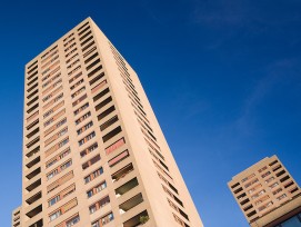 Hochhäuser der Überbauung Hardau II in Stadt Zürich