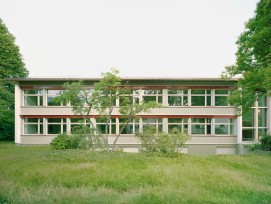 Schulpavillon Volksschule Bethlehemacker aussen