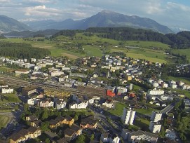 Luftbild der Gemeinde Rotkreuz im Kanton Zug