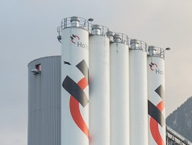 Holcim-Werk in Oberdorf im Kanton Nidwalden