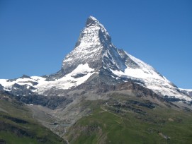 Matterhorn_viewed_from_Gornergratbahn