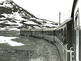 Bernina Express am Berninapass