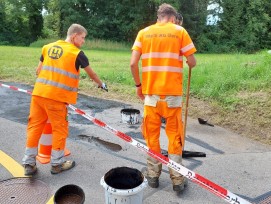 Kaltasphalt, Belagschicht, Strassenunterhalt, Kiesen BE, Biochar, InfraTrace GmbH