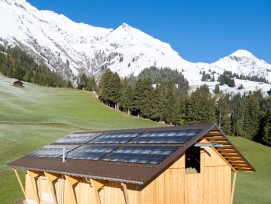 Solaranlage auf Bergbauernhof Achseten in Bern