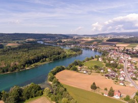 Bünsingen am Hochrhein an Schweizer Grenze