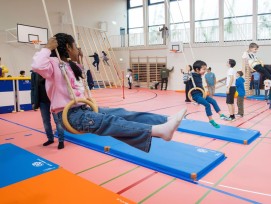 Turnhalle Three Point Hochhäuser Dübendorf