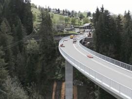 Neue Sagigrabenbrücke in Beatenberg