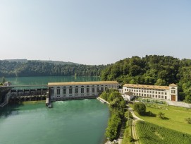 Luftbild des Wasserkraftwerks Mühleberg