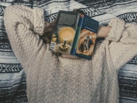 Beim Lesen eingeschlafen.