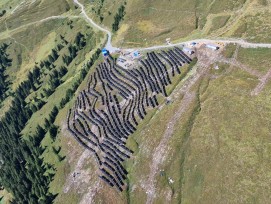 Alpine Solaranlage Madrisa Solar im Prättigau