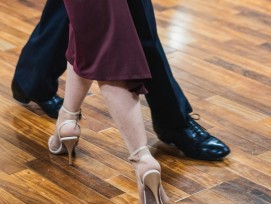 Tanzendes Paar (Detail)