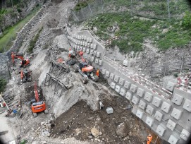 Bauarbeiten an der neuen Axenstrasse.