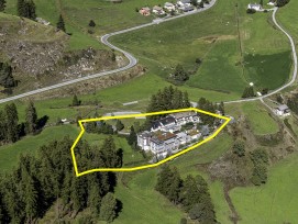 Luftbild von Resort-Standort in Ftan