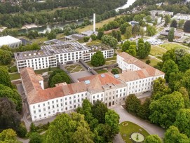Luftbild vom Hauptgebäude der PDAG in Windisch AG